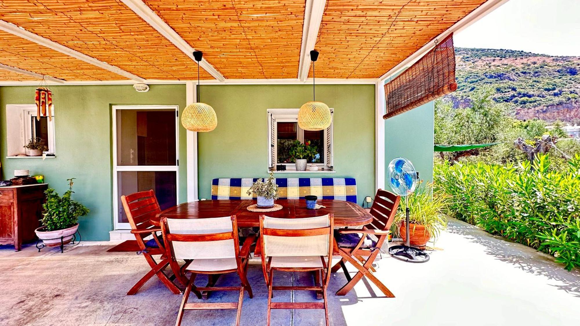 The Secret Garden At Villa Georgia กาลามาตา ภายนอก รูปภาพ